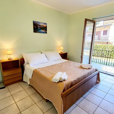 Beach Apartment Cannobio Apartman